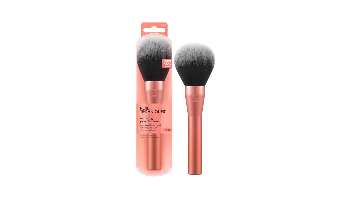 Get your makeup done fast with an extra big brush. 