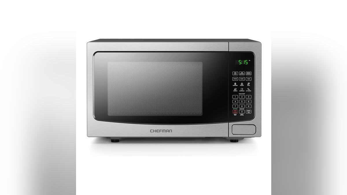 A Chefman microwave comes with numerous presets and saves frequently used times. 