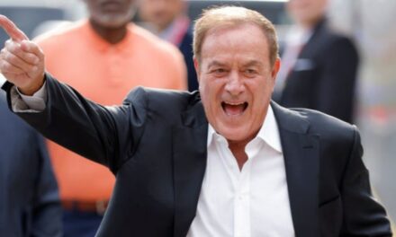 Al Michaels Wastes Another Big Play With Snooze-Worthy Call