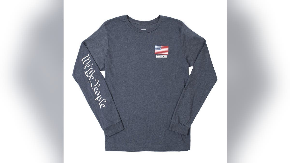 Wear your American pride on your sleeves with this t-shirt.