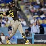 Fernando Tatis Jr. hits 2 homers as Padres crush Dodgers to even series