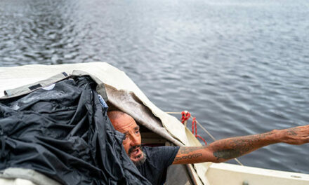 VIDEO: Florida’s ‘Lieutenant Dan’ Survives Rage of Hurricane Milton on His Boat