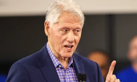 Bill Clinton Calls Kari Lake ‘Physically Attractive’ While Supporting Her Senatorial Opponent: ‘Can’t Help Himself’