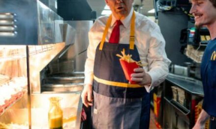 Trump mans the fryer at Pennsylvania McDonald’s