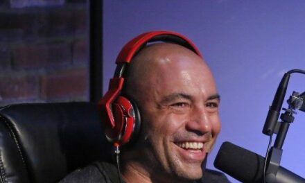 Report: Joe Rogan, Donald Trump Lock In Enormous Interview for Friday