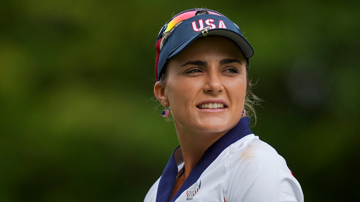 Lexi Thompson smiles