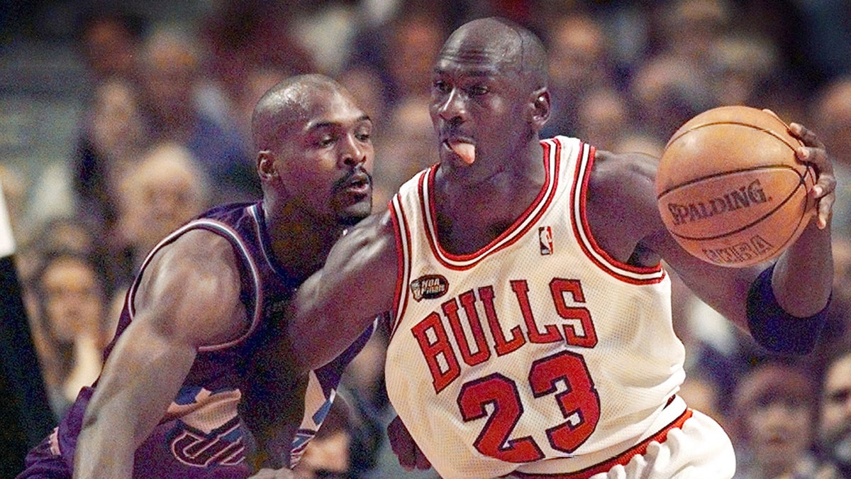 Michael Jordan bs Byron Russell