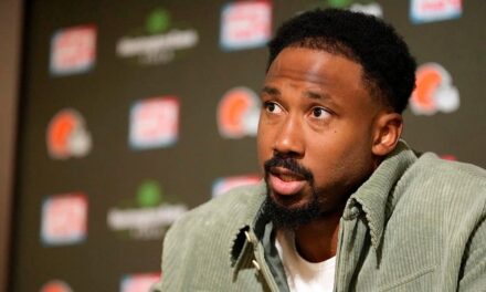 Browns star Myles Garrett sticks up for embattled Deshaun Watson after QB’s season-ending injury