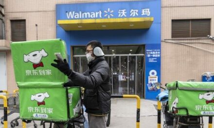 Three Dead, Fifteen Injured in Knife Rampage at Shanghai Walmart