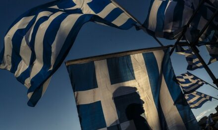 TikTok Activist Tears Down Greek Flags at New Jersey Restaurant After Misidentifying Them as Israeli