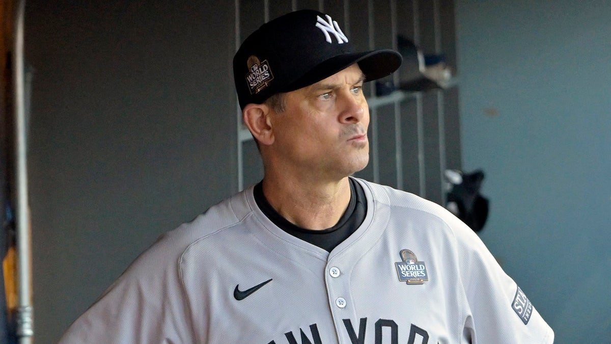 Aaron Boone in the dugout