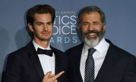 ‘Hacksaw Ridge’ Star Andrew Garfield: Mel Gibson ‘Deserves to Make Films,’ ‘People Can Heal’