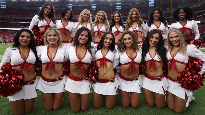 arizona cardinals cheerleaders removed from sideline monday night football