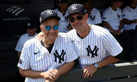 Legendary Yankees manager Joe Torre gives advice to Aaron Boone ahead of World Series