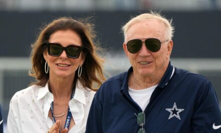 Jerry Jones’ kids involved in freak car accident outside stadium before game vs 49ers: report