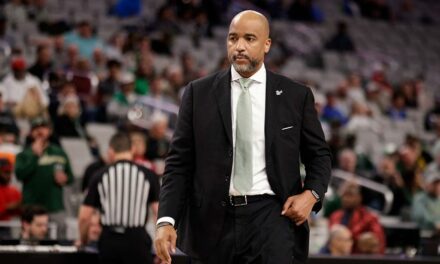 South Florida men’s basketball team mourns the loss of coach Amir Abdur-Rahim