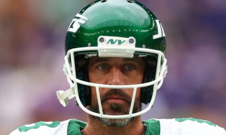 Jets’ Aaron Rodgers a ‘coach killer,’ ex-NFL QB says after Robert Saleh firing