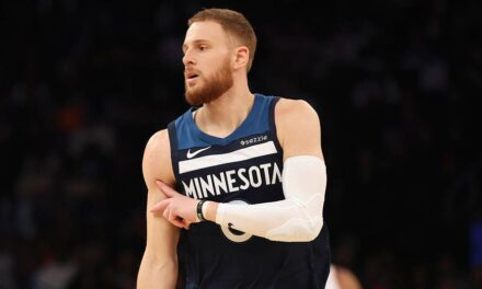 T’Wolves’ Donte DiVincenzo has heated exchange with Knicks coach in MSG return