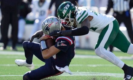 Patriots’ Drake Maye leaves game after helmet-to-helmet hit on running play