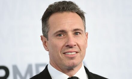 Chris Cuomo Accidentally Cuts an Ad for Donald Trump