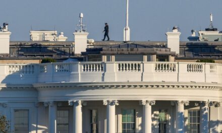 Secret Service trained at mock White House that Hollywood producer Tyler Perry built as stage