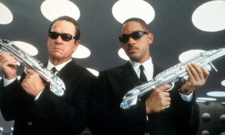 Not-So-Fresh Prince: ‘Men In Black’ Director Claims Set Had To Be Evacuated After Horrific Will Smith Fart