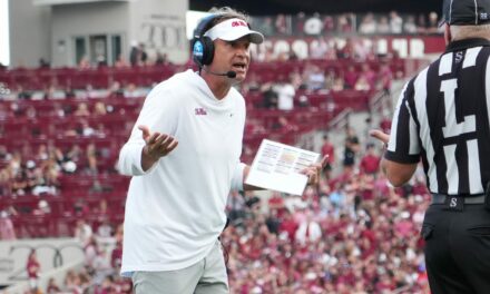 Lane Kiffin Had An ‘Interesting’ Take On Folks Praising Oregon For 12-Man Penalty, But ‘Tirades’ On Injuries