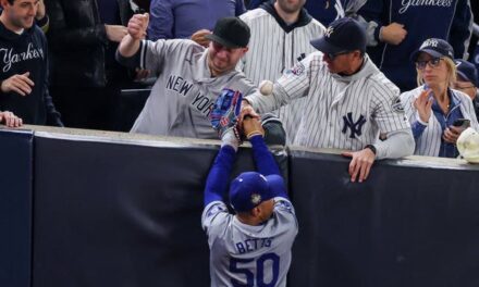 Yankees Fans Embarrass Themselves Again, Try To Steal Ball Out Of Mookie Betts’ Glove