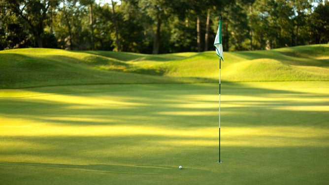 golf course fight club smashed over man's head