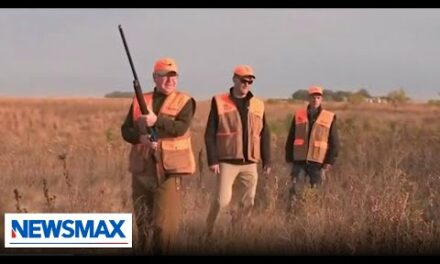 Walz’s cringey hunting photo-op backfires | Chris Plante The Right Squad