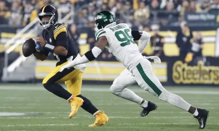 Russell Wilson accounts for 3 TDs in Steelers debut, fuels comeback over Jets