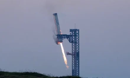 SpaceX catches giant Starship booster in fifth flight test