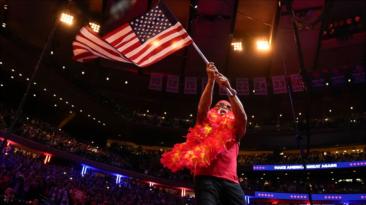 Hulk Hogan waves the flag