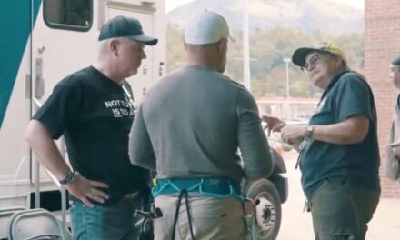 VIDEO: Glenn Beck confronts the lone FEMA crew he found in Asheville in North Carolina