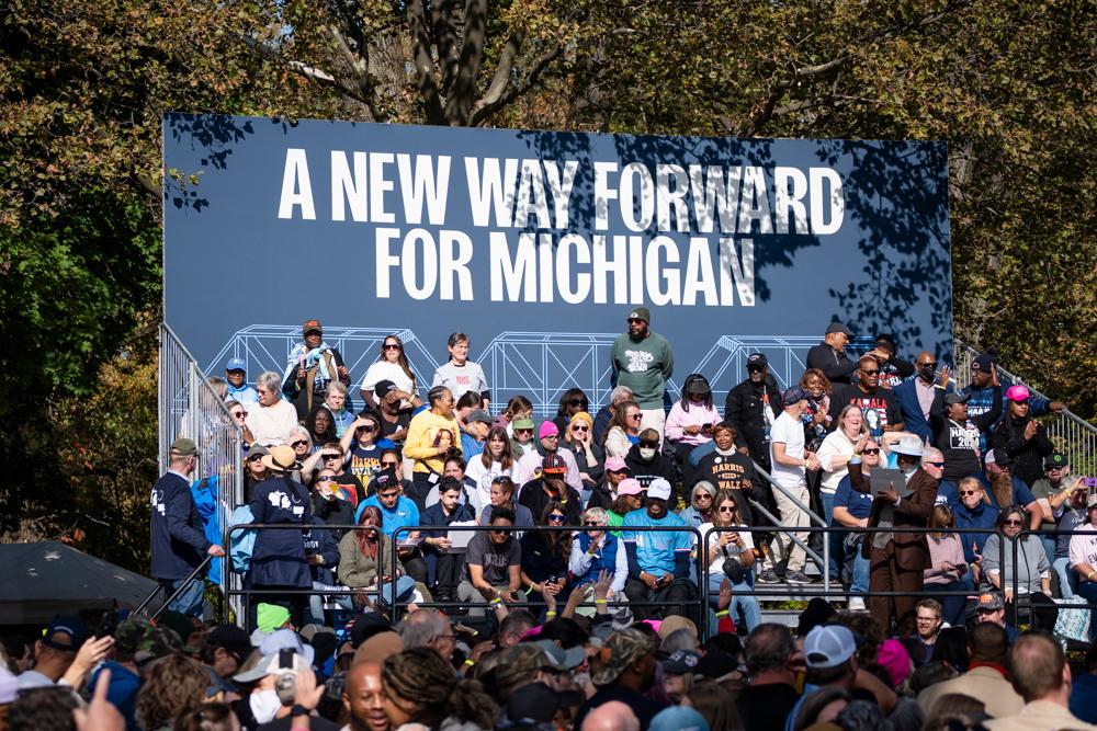 People attend Democratic presidential candidate Vice President Kamala Harris’ speech in Grand Rapids, Mich., on Oct. 18, 2024. (Madalina Vasiliu/The Epoch Times)