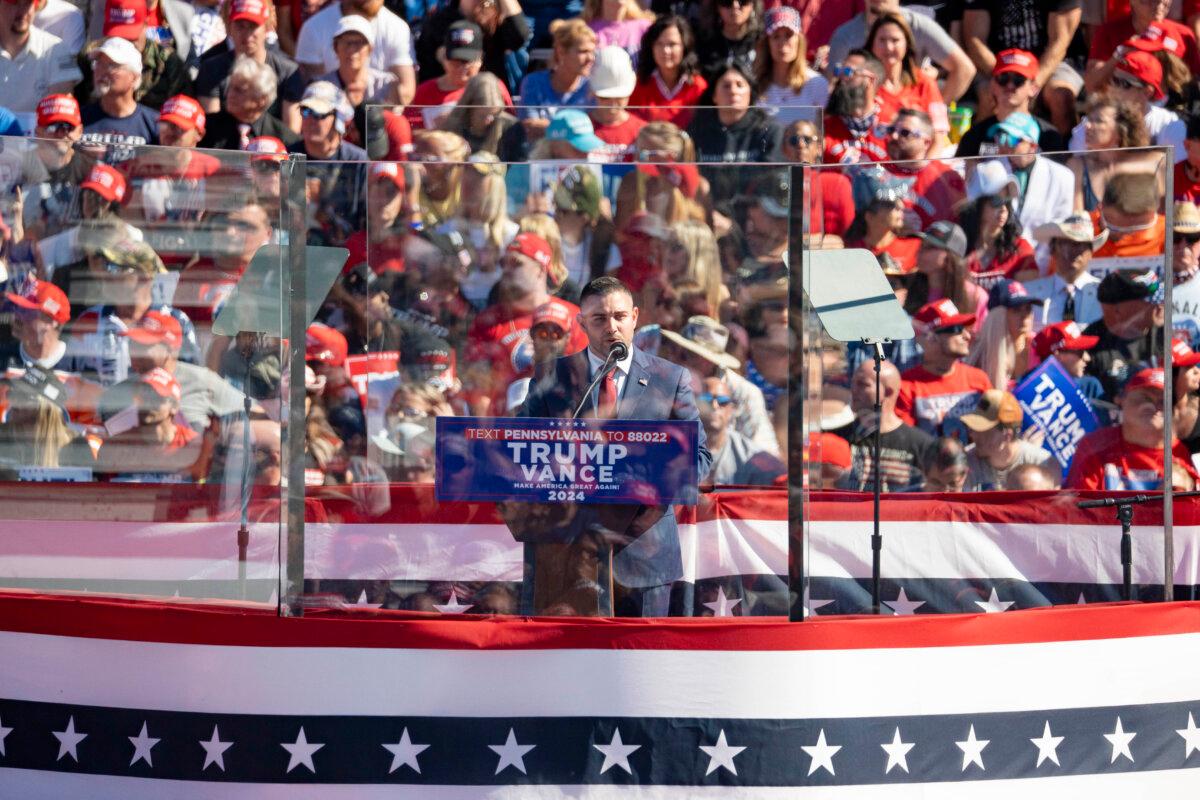 Slippery Rock mayor Johndavid Longo speaks at a rally where former President Donald J. Trump is set to attend at Butler Farm Show in Butler, Pa., on Oct. 5, 2024. (Samira Bouaou/The Epoch Times)