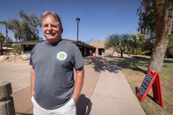 Jeff Gilb casts his early-ballot in Scottsdale, Arizona, on Oct. 10, 2024. (John Fredricks/The Epoch Times)