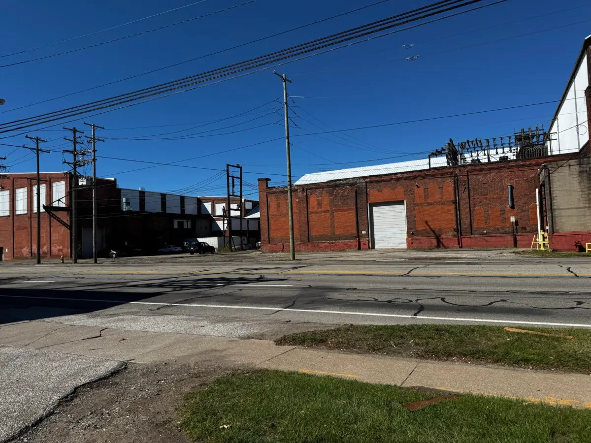 An Oct. 2 photo of one of the many former industrial centers in Erie County that have long been shuttered. (Joseph Lord/The Epoch Times)