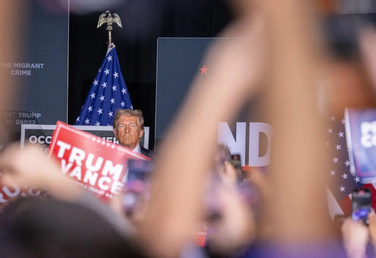 Former President Donald Trump speaks to supporters in Aurora, Colo., on Oct. 11. (John Fredricks/The Epoch Times)