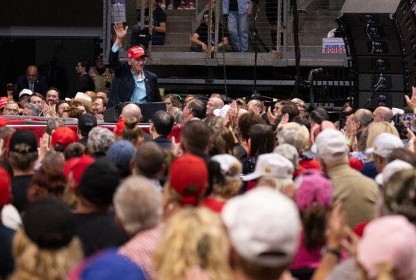 Rep. Paul Gosar (R-Ariz.) waves to Trump supporters in Prescott Valley, Ariz., on Oct. 13, 2024. (John Fredricks/The Epoch Times)