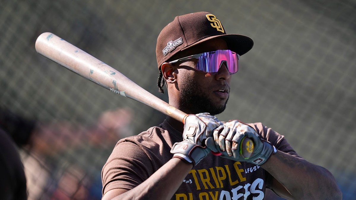 Jurickson Profar batting practice