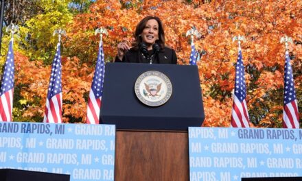 Vice President Harris reportedly to give closing argument next week on National Mall in DC