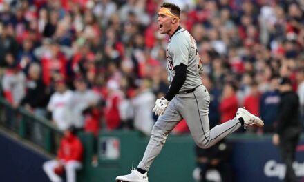 Tigers’ Kerry Carpenter hits go-ahead 3-run homer to lift Detroit to Game 2 victory