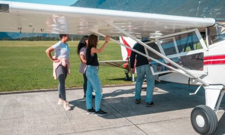 Lunatic Gives New Meaning To The Term ‘Puddle Jumper’ By Peeing In A Paper Bag On An 8-Person Plane