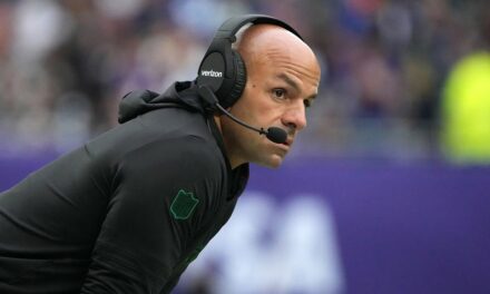 Ex-NFL All-Pro puts pressure on Aaron Rodgers, Jets players after Robert Saleh’s firing: ‘Still gotta perform’