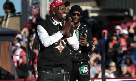 Super Bowl champ and former Steeler Antonio Brown campaigns for Trump in front of steelworker crowd in Pennsylvania