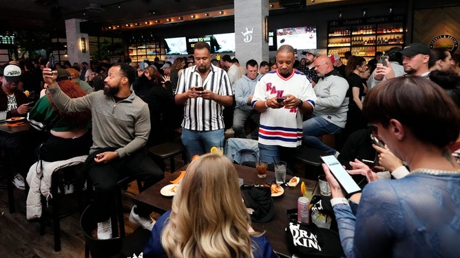 A soon-to-be published study says NCAA athletes are getting increasingly more abuse from angry sports bettors. (Photo credit: Adam Cairns/Columbus Dispatch-USA TODAY NETWORK)