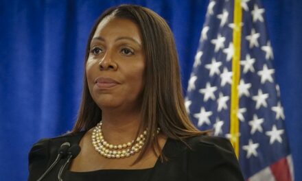 Extreme Hakeem Jeffries Warns Trump to Back Off of Letitia James