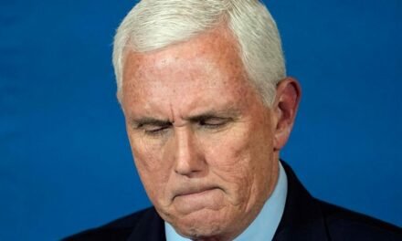 Turncoat Mike Pence Says He is ‘Literally Praying’ That Trump Doesn’t Pardon January 6th Prisoners