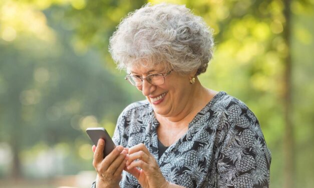 Boomers Prepare For Church By Setting Cell Phone To Maximum Volume